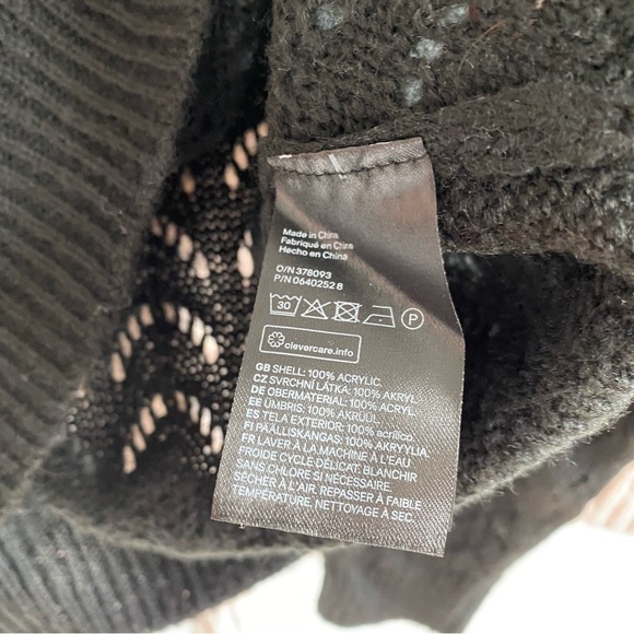 Bundle of Cable Knit Sweaters - Picture 8 of 9